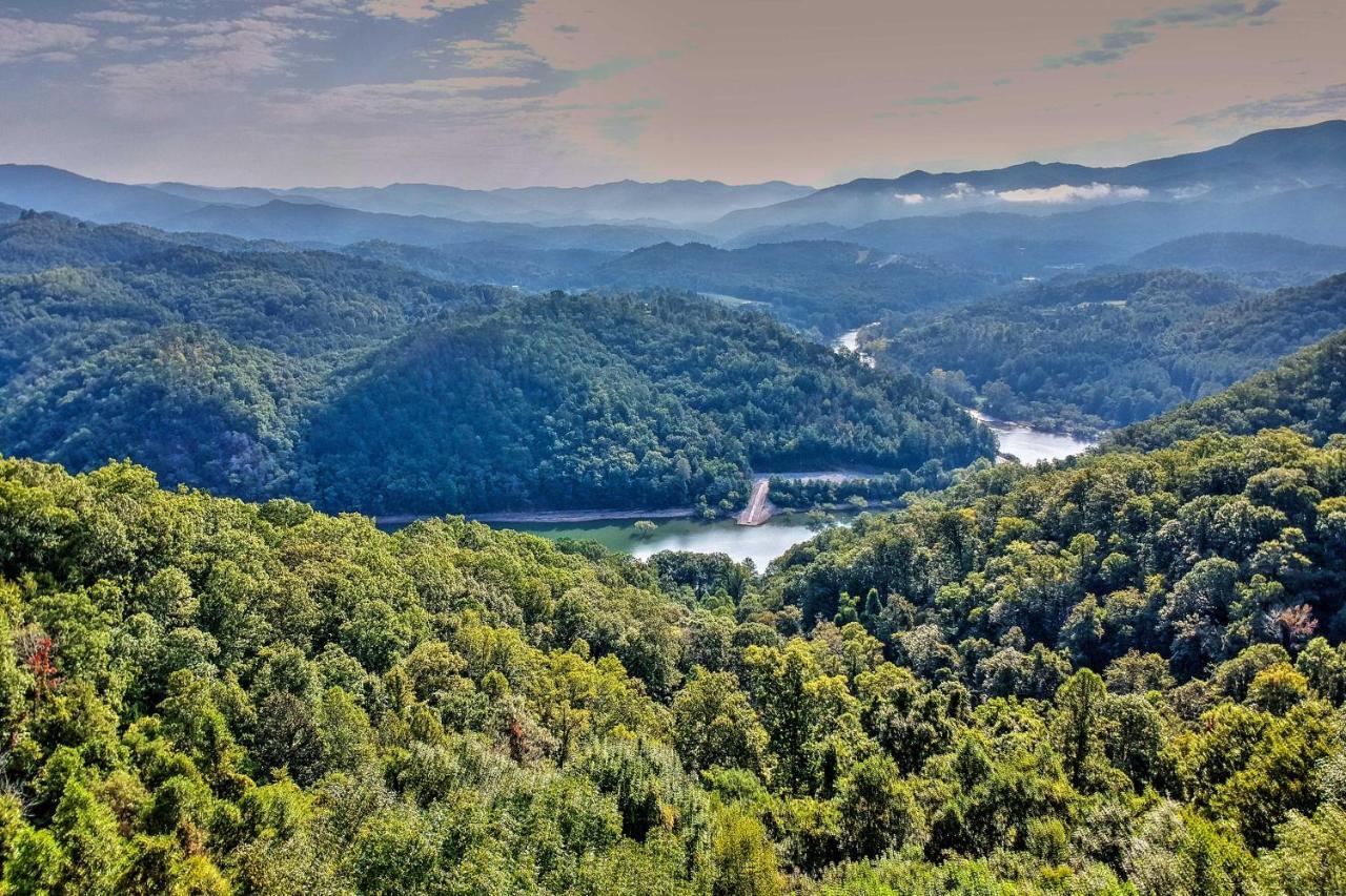 Smoky Mountain Vacation Rental Near Bryson City! Exterior photo