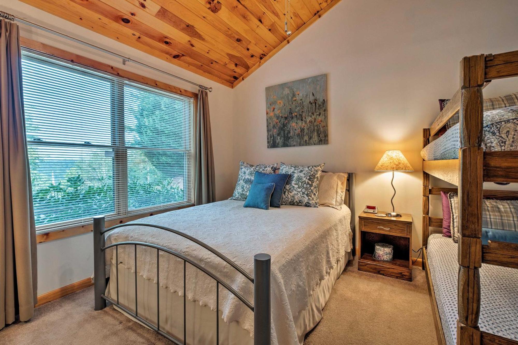 Smoky Mountain Vacation Rental Near Bryson City! Exterior photo